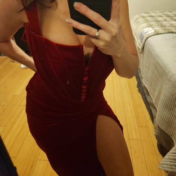 Adeirlina dresses small red velvet Valentine's day! NWT - Picture 10 of 10